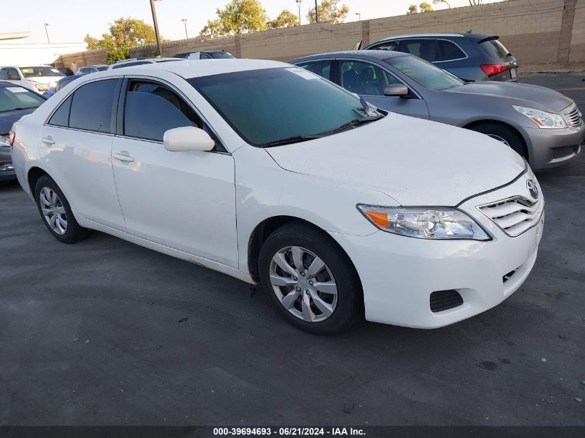 2011 TOYOTA CAMRY LE