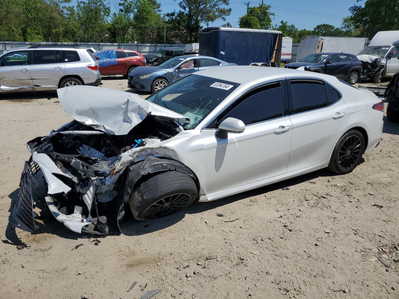 2020 TOYOTA CAMRY XLE