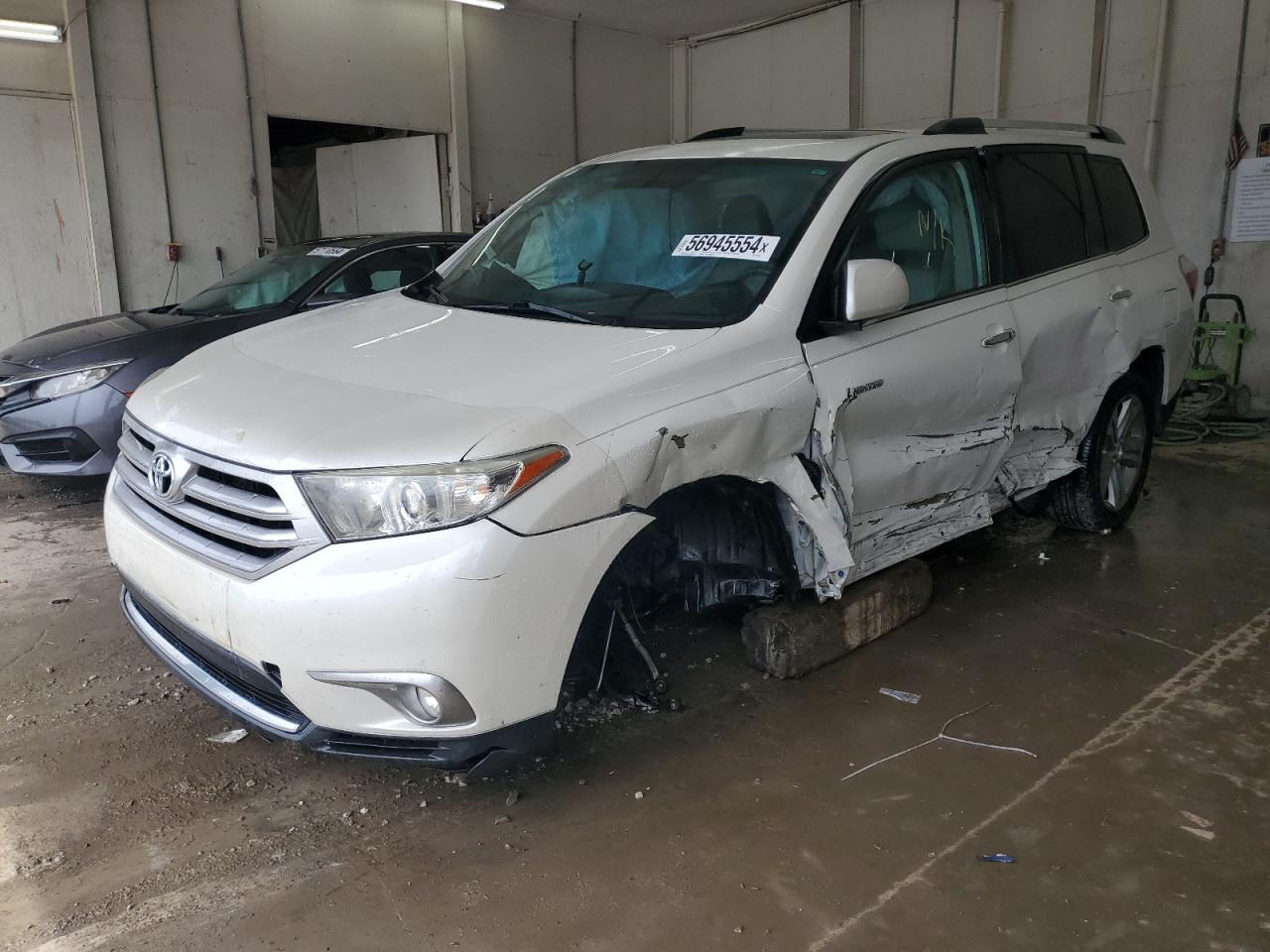 2013 TOYOTA HIGHLANDER LIMITED