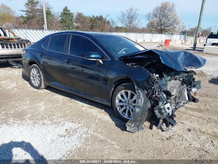 2018 TOYOTA CAMRY LE