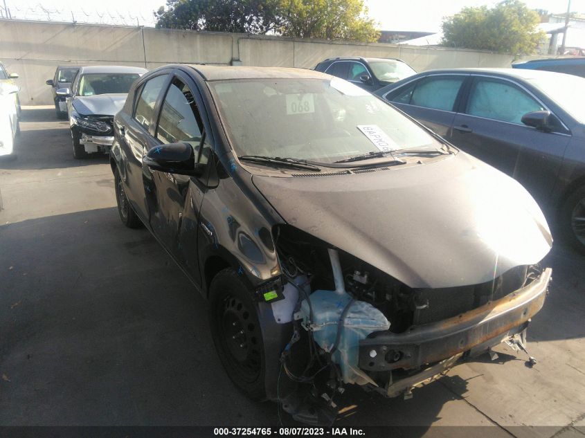 2015 TOYOTA PRIUS C TWO