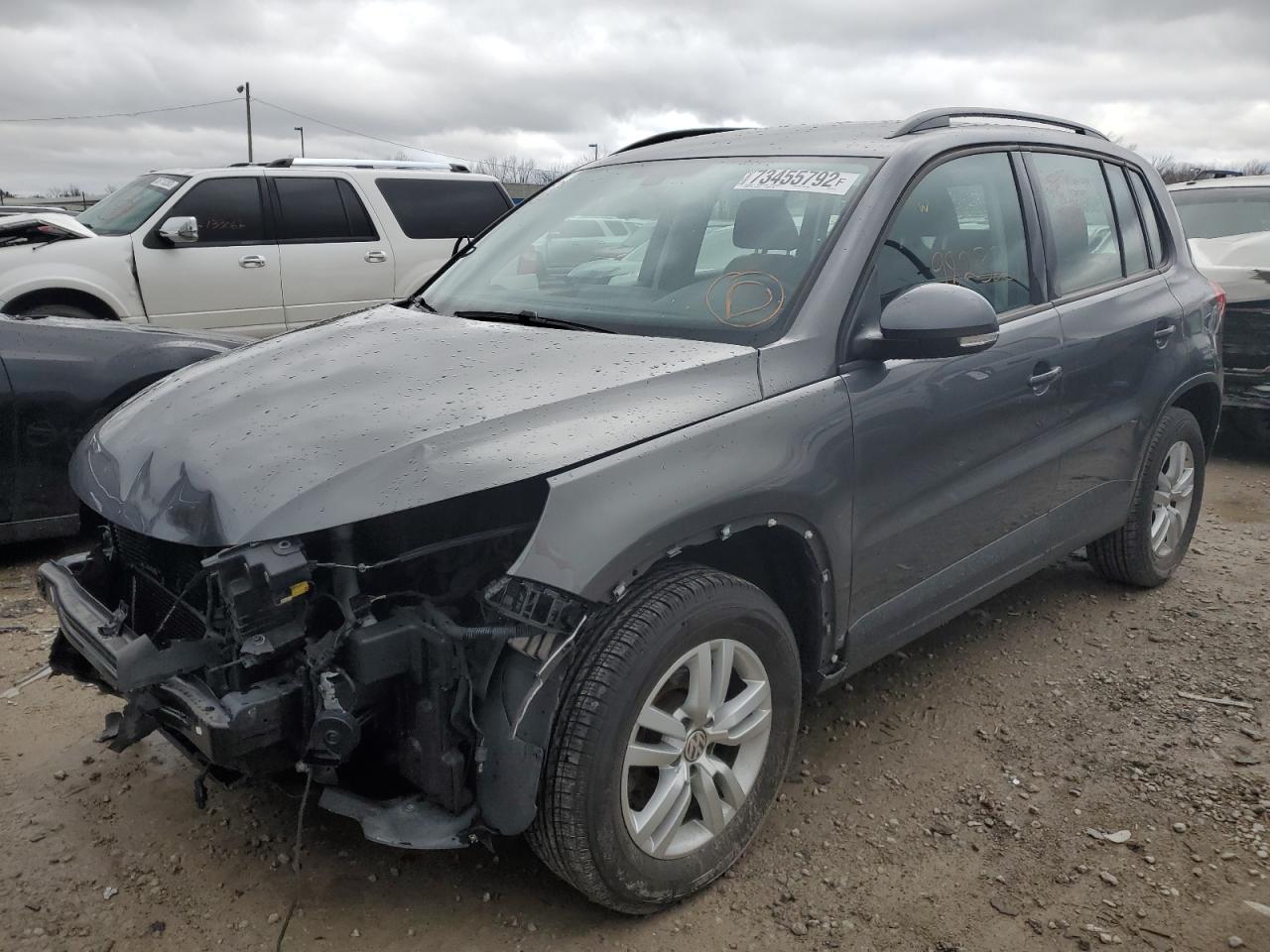 2016 VOLKSWAGEN TIGUAN S