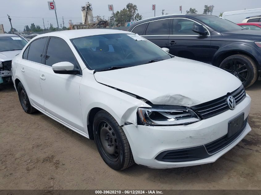 2013 VOLKSWAGEN JETTA 2.5L SE