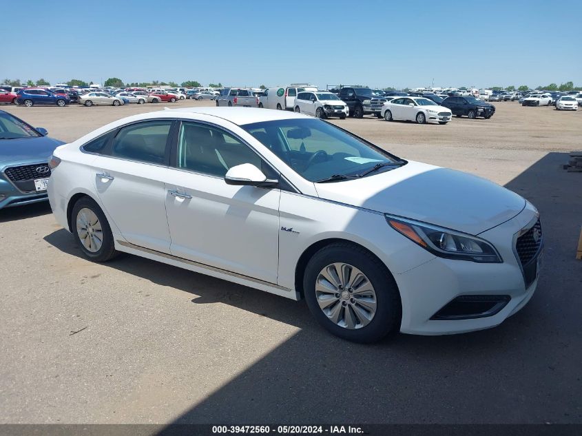 2016 HYUNDAI SONATA HYBRID SE