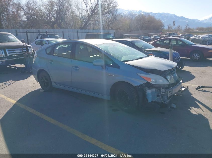 2013 TOYOTA PRIUS TWO