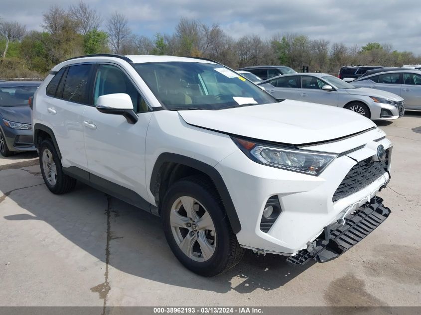 2021 TOYOTA RAV4 XLE