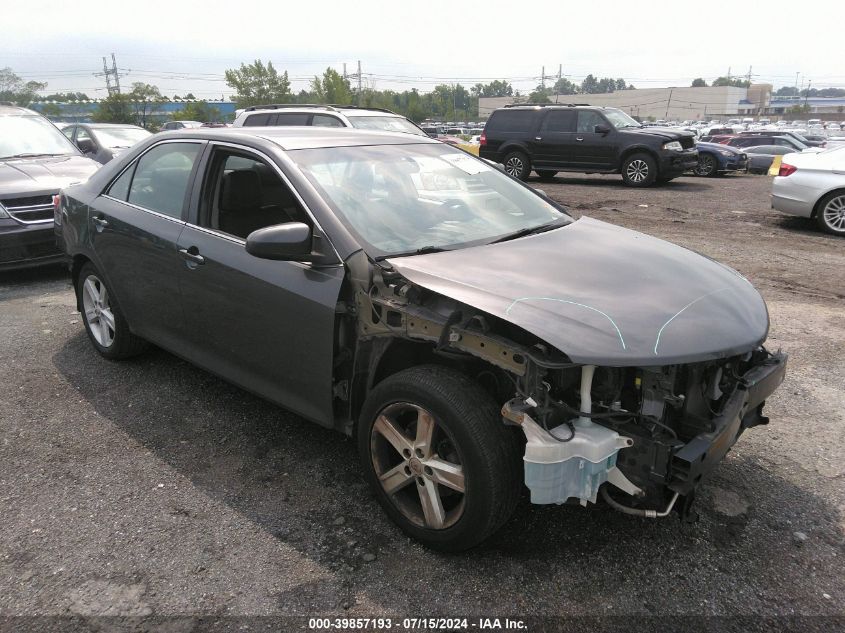 2013 TOYOTA CAMRY SE