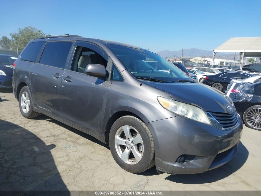 2013 TOYOTA SIENNA LE V6 8 PASSENGER