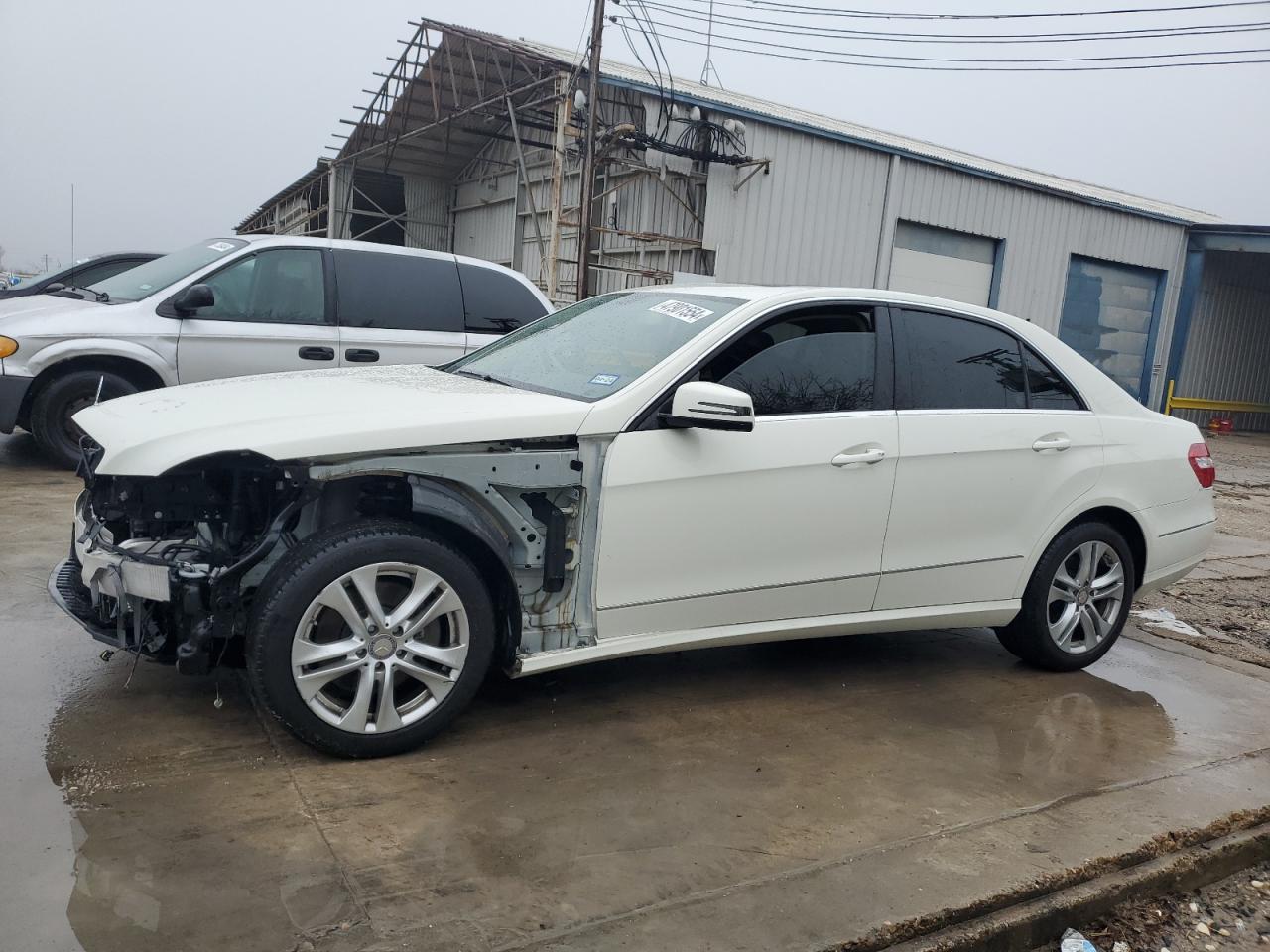 2011 MERCEDES-BENZ E 350