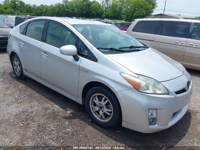 2011 TOYOTA PRIUS THREE