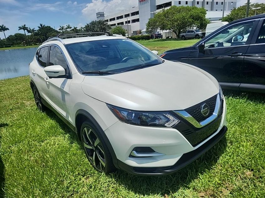 2022 NISSAN ROGUE SPORT SL