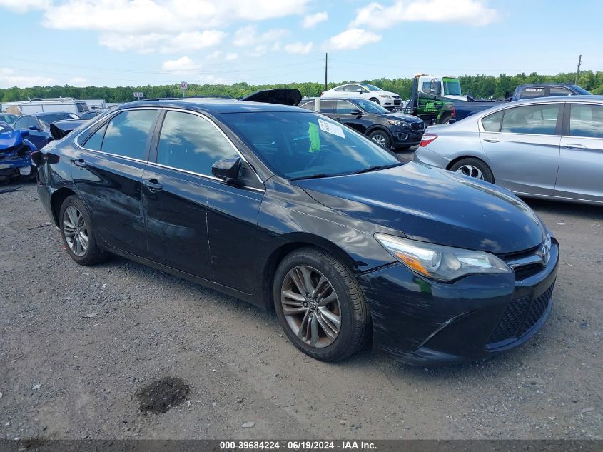 2015 TOYOTA CAMRY SE