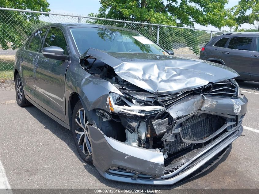 2017 VOLKSWAGEN JETTA SE