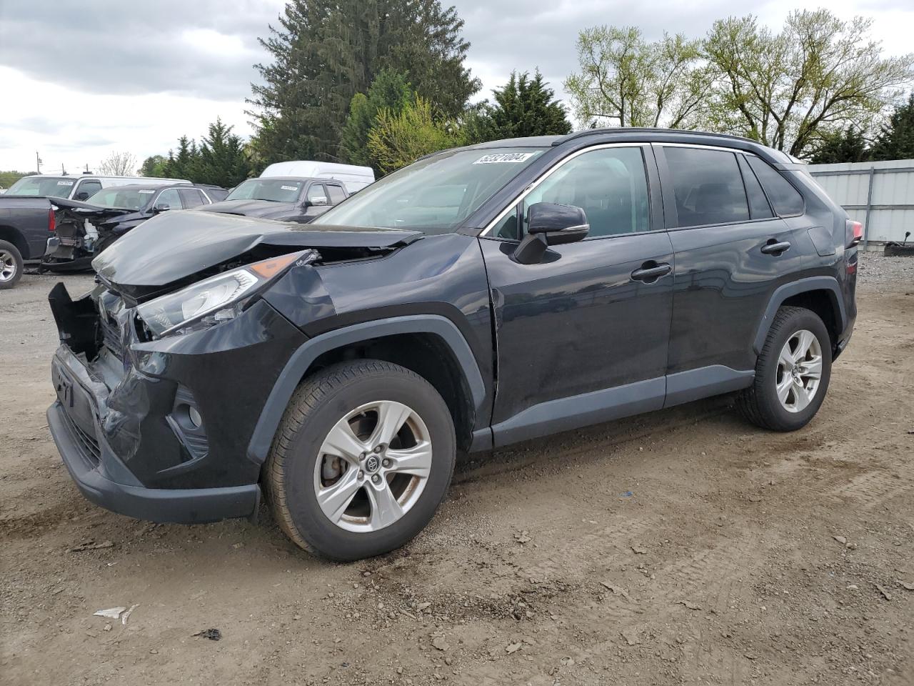 2019 TOYOTA RAV4 XLE