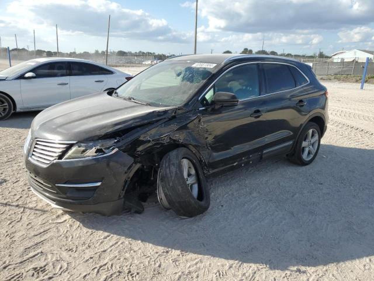 2017 LINCOLN MKC PREMIERE