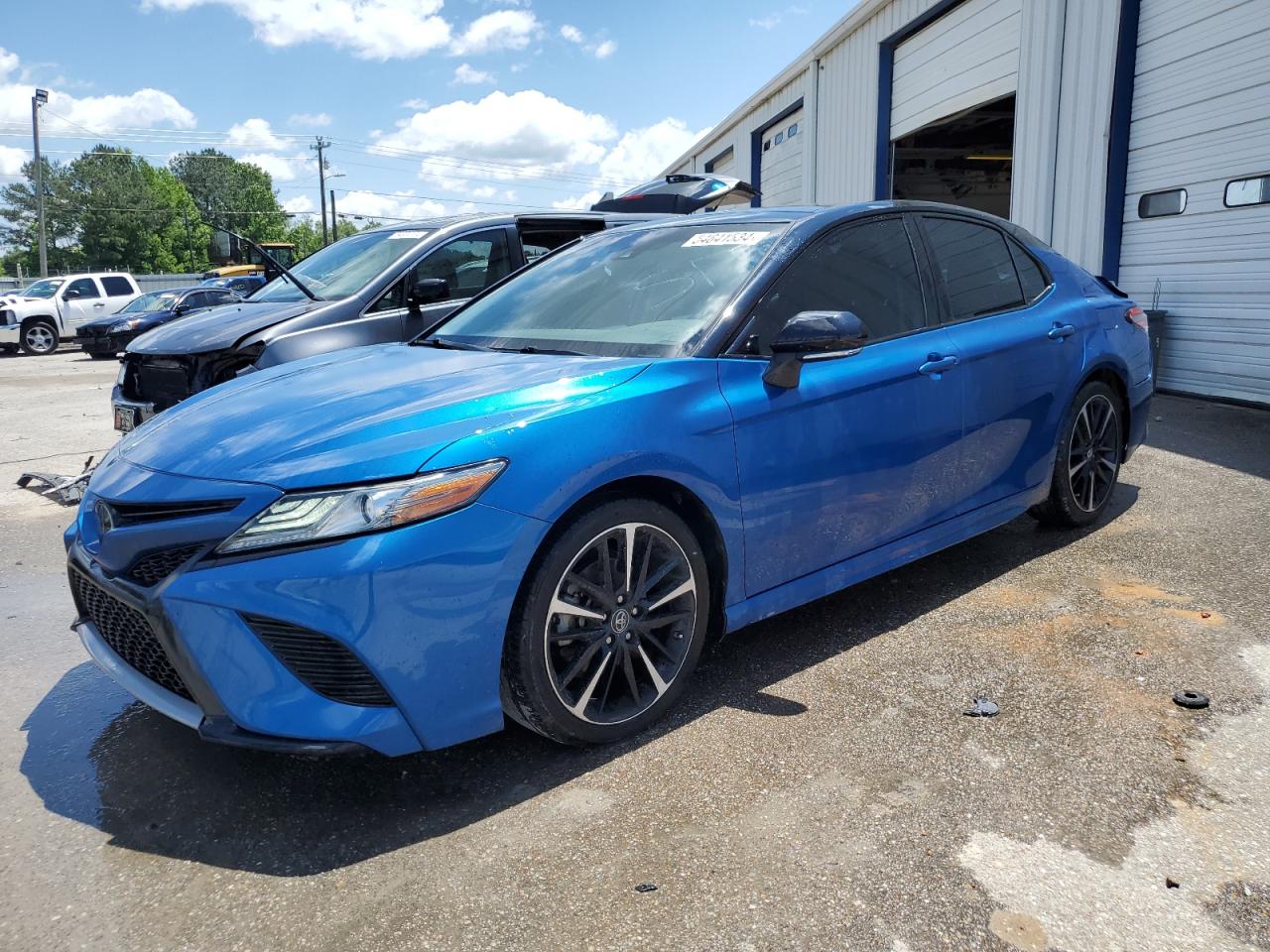 2019 TOYOTA CAMRY XSE