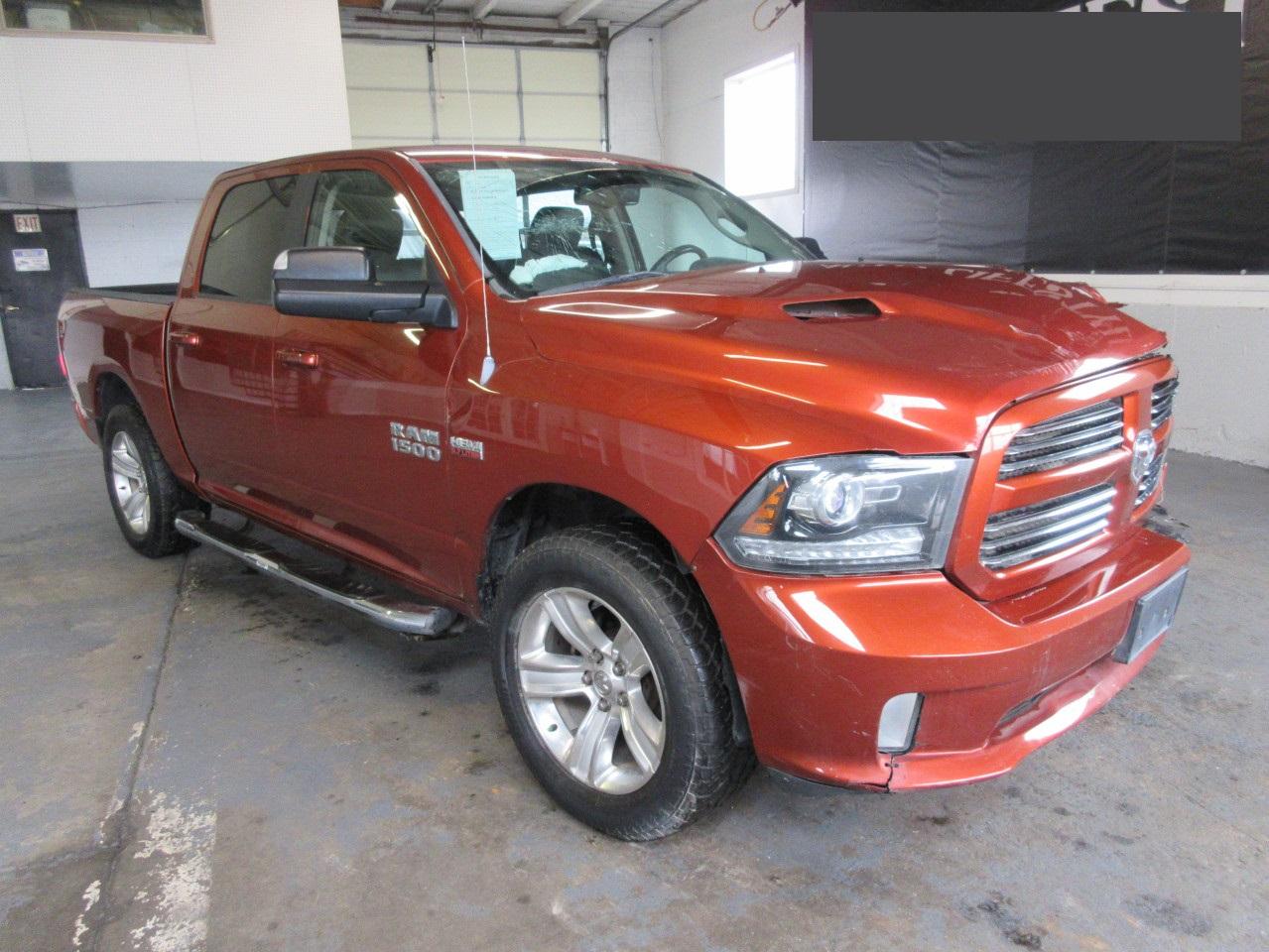 2013 RAM 1500 SPORT