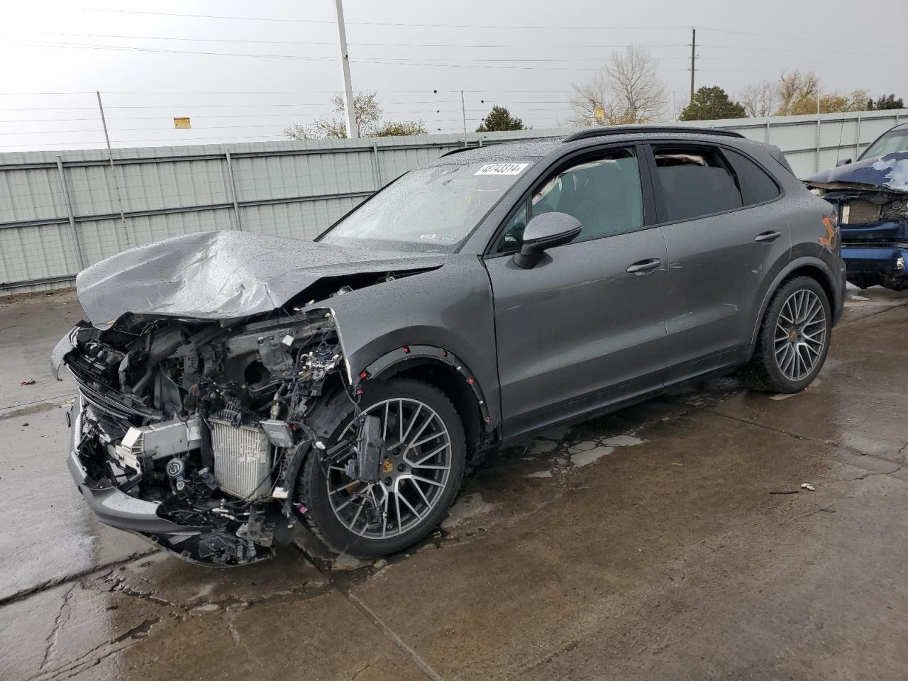 2019 PORSCHE CAYENNE