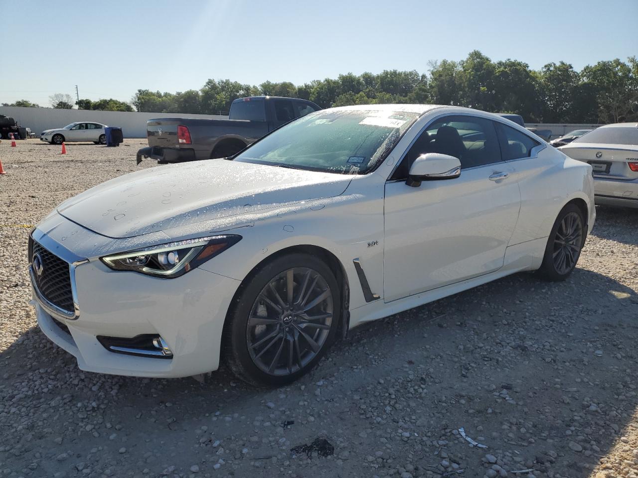 2017 INFINITI Q60 PREMIUM