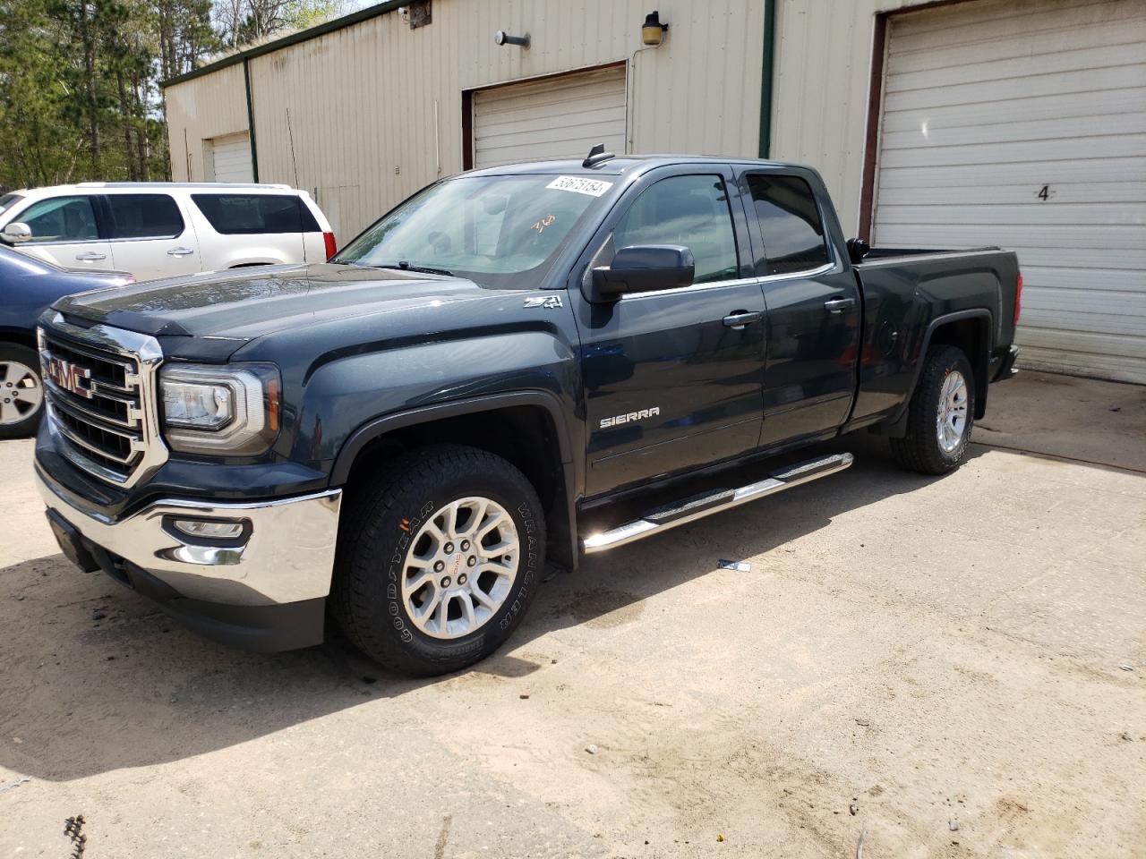 2017 GMC SIERRA K1500 SLE