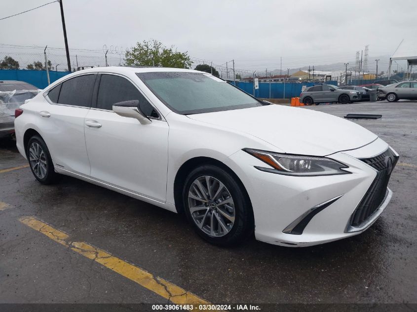 2022 LEXUS ES 300H