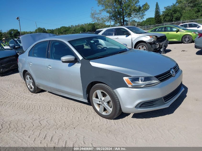 2014 VOLKSWAGEN JETTA 2.0L TDI