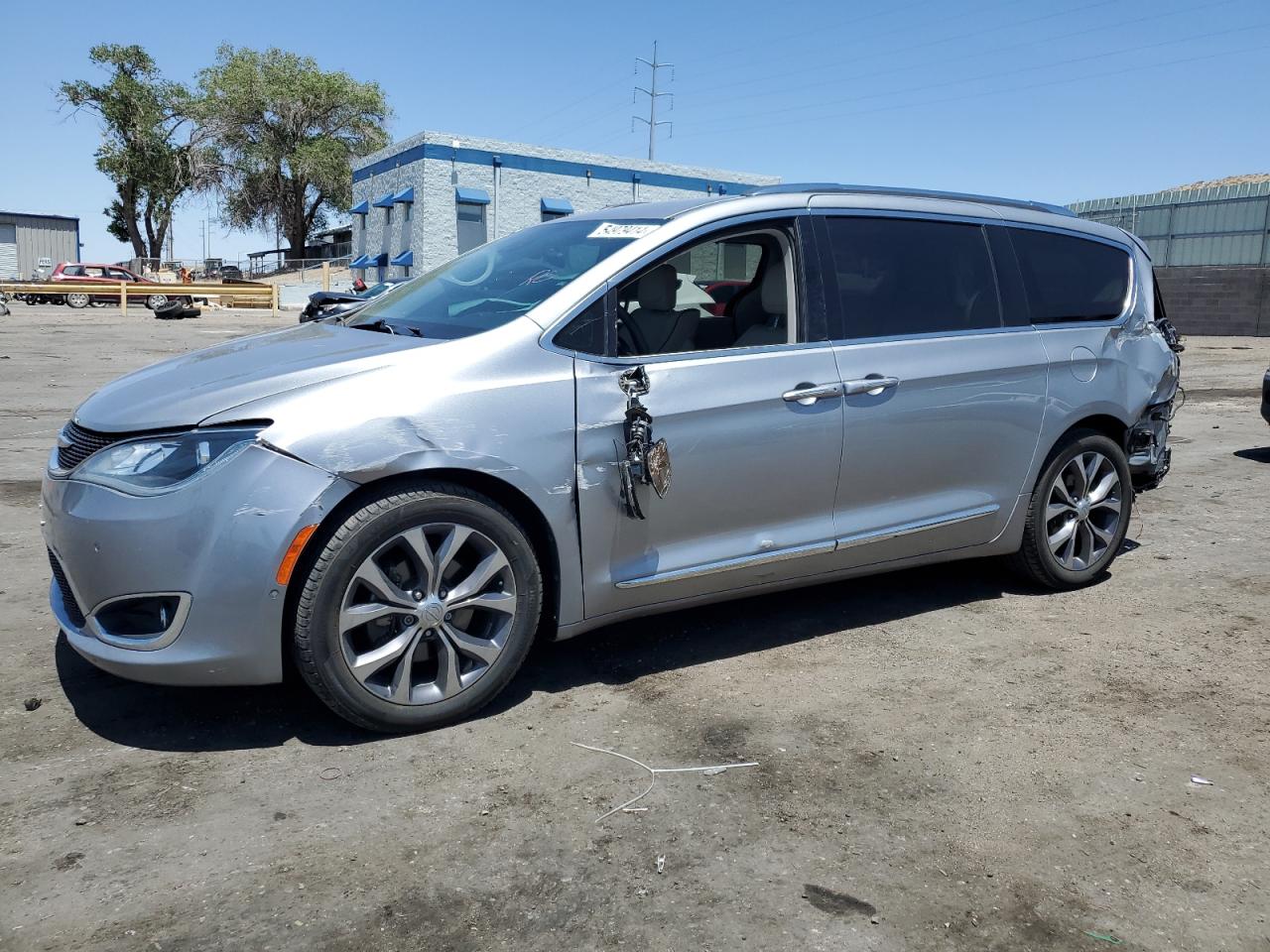 2017 CHRYSLER PACIFICA LIMITED