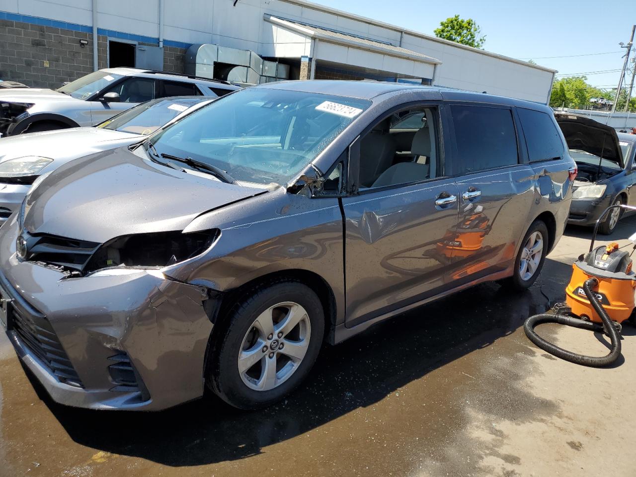 2020 TOYOTA SIENNA L