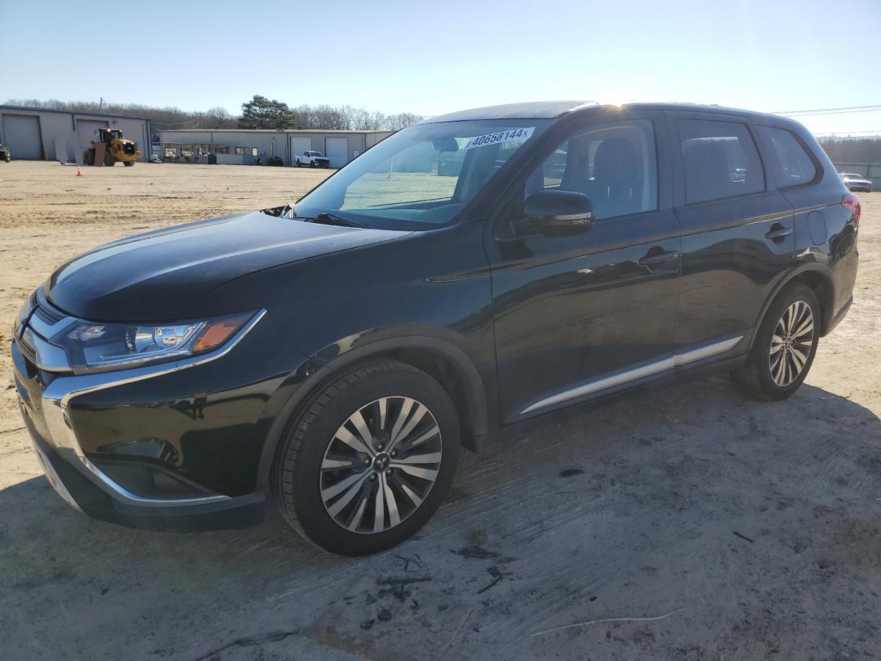 2019 MITSUBISHI OUTLANDER SE