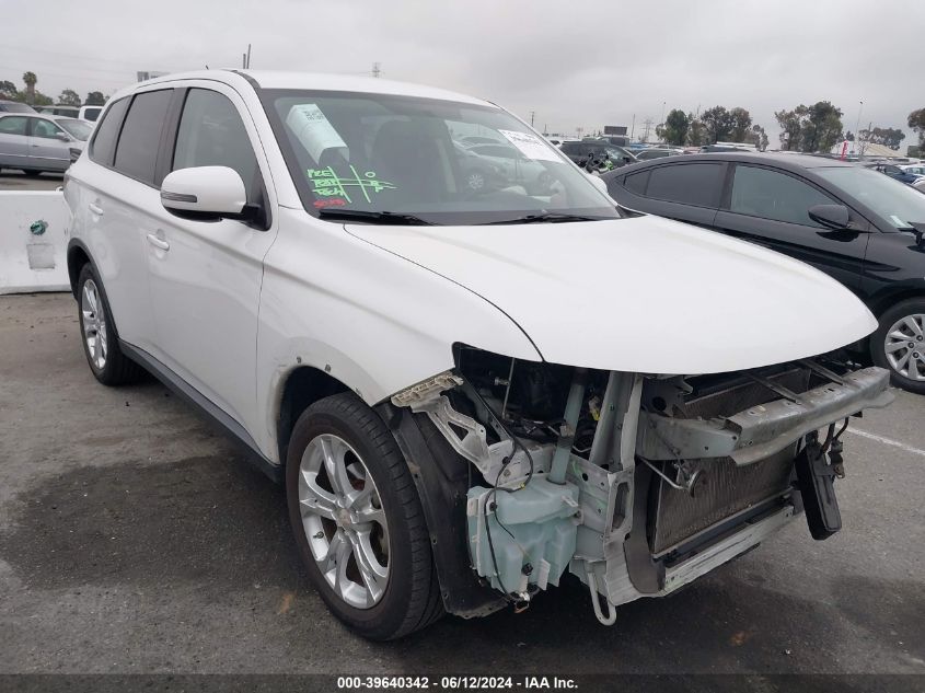 2015 MITSUBISHI OUTLANDER SE