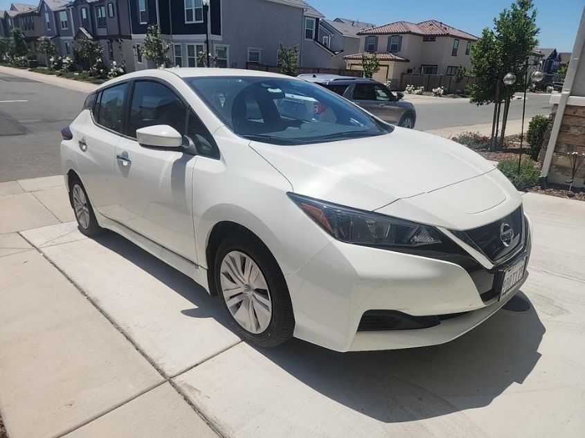 2022 NISSAN LEAF S