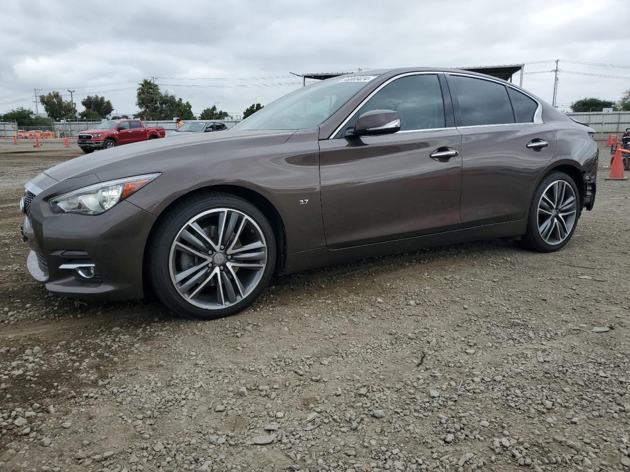 2015 INFINITI Q50 BASE