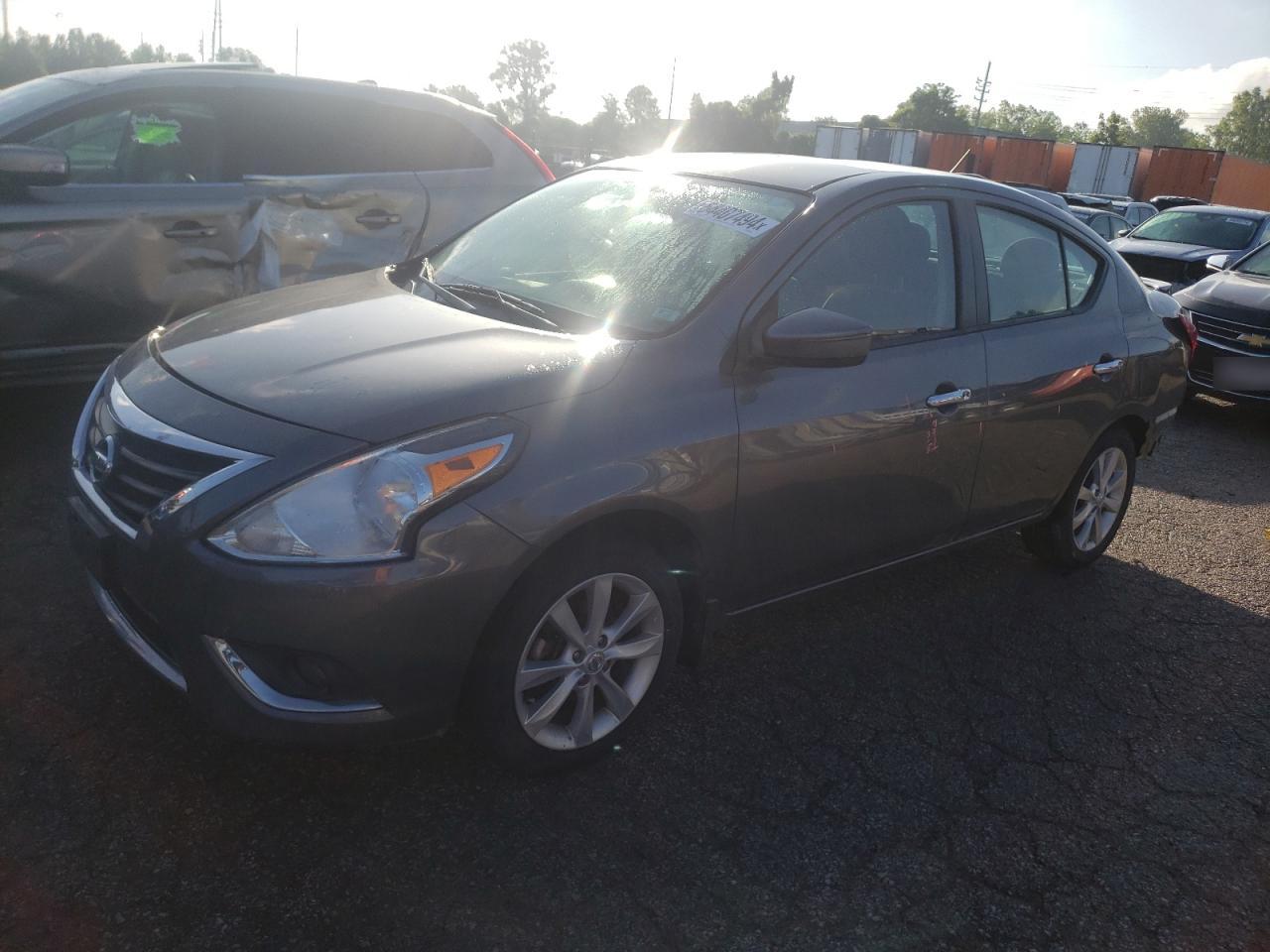 2017 NISSAN VERSA S