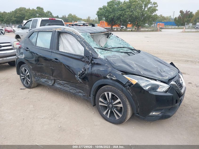 2018 NISSAN KICKS SR