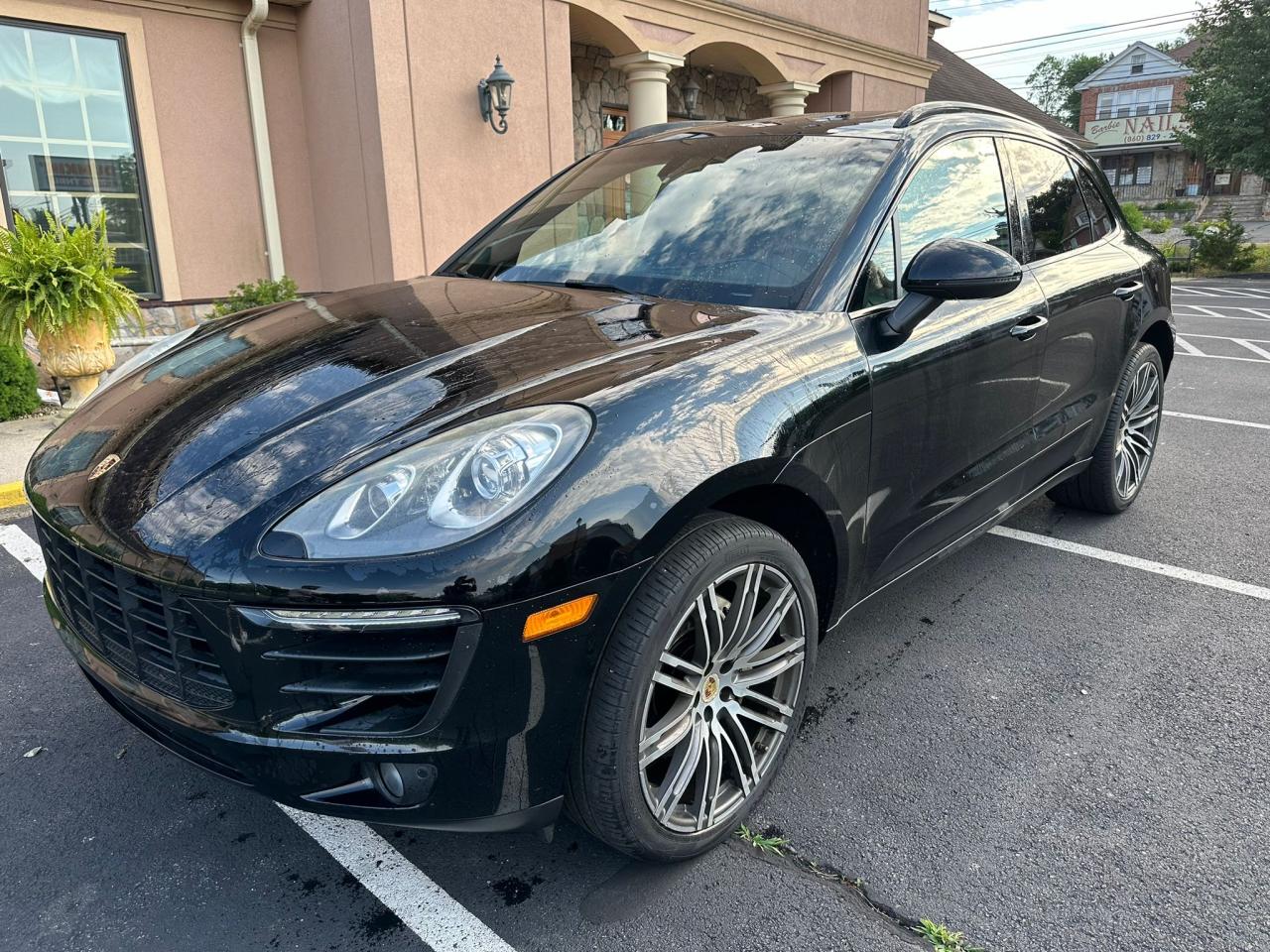 2015 PORSCHE MACAN S