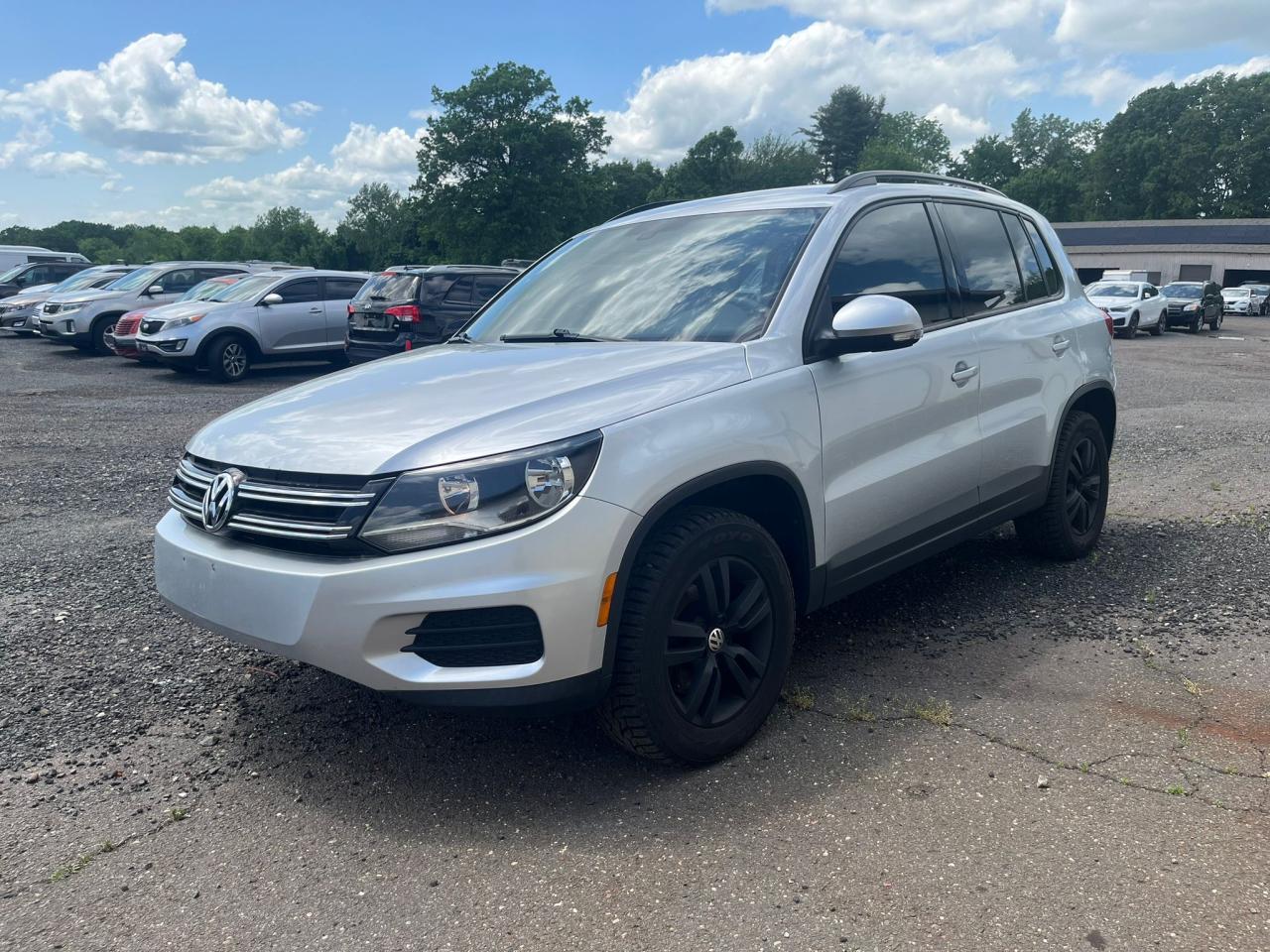 2017 VOLKSWAGEN TIGUAN S