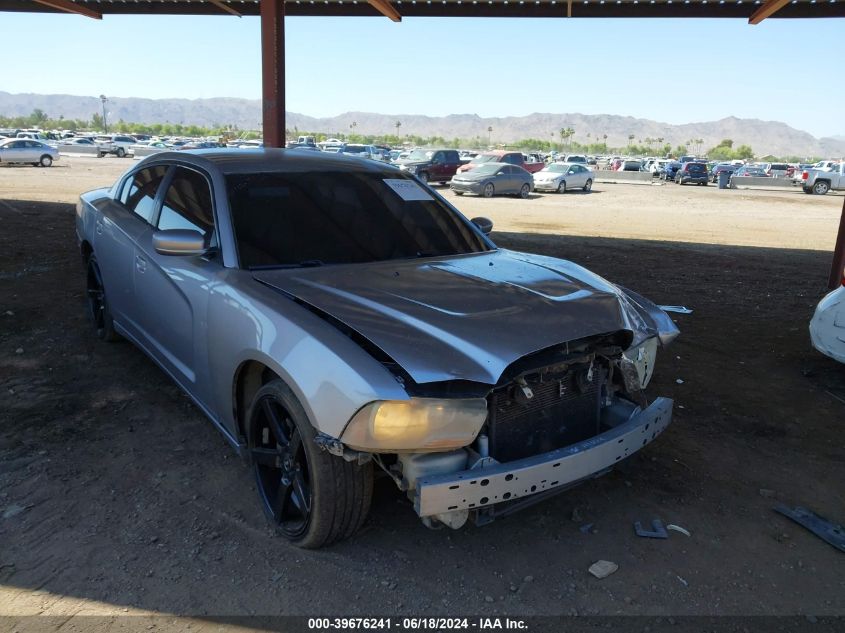 2013 DODGE CHARGER SE