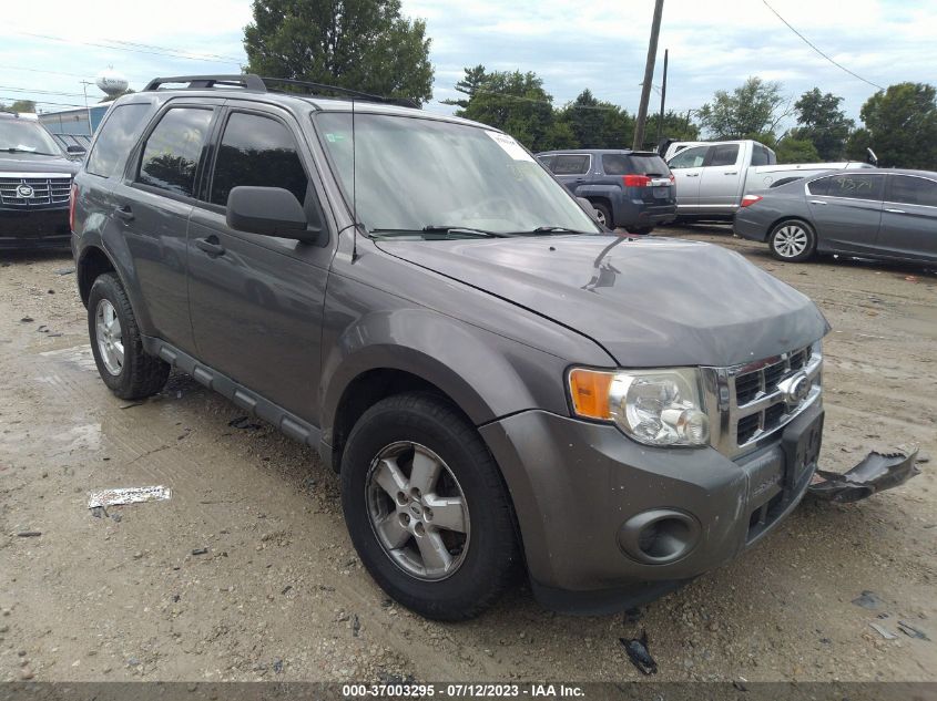 2010 FORD ESCAPE XLS