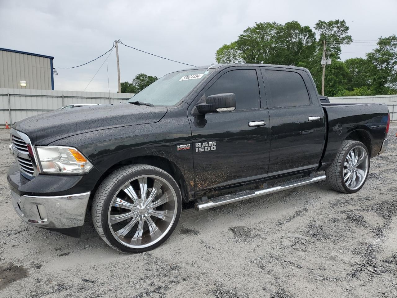 2017 RAM 1500 SLT