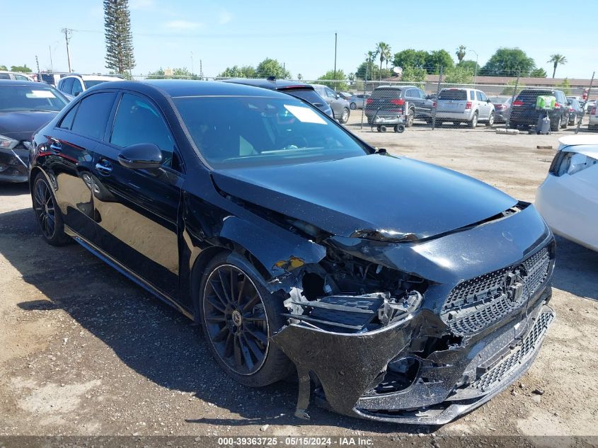 2019 MERCEDES-BENZ A 220