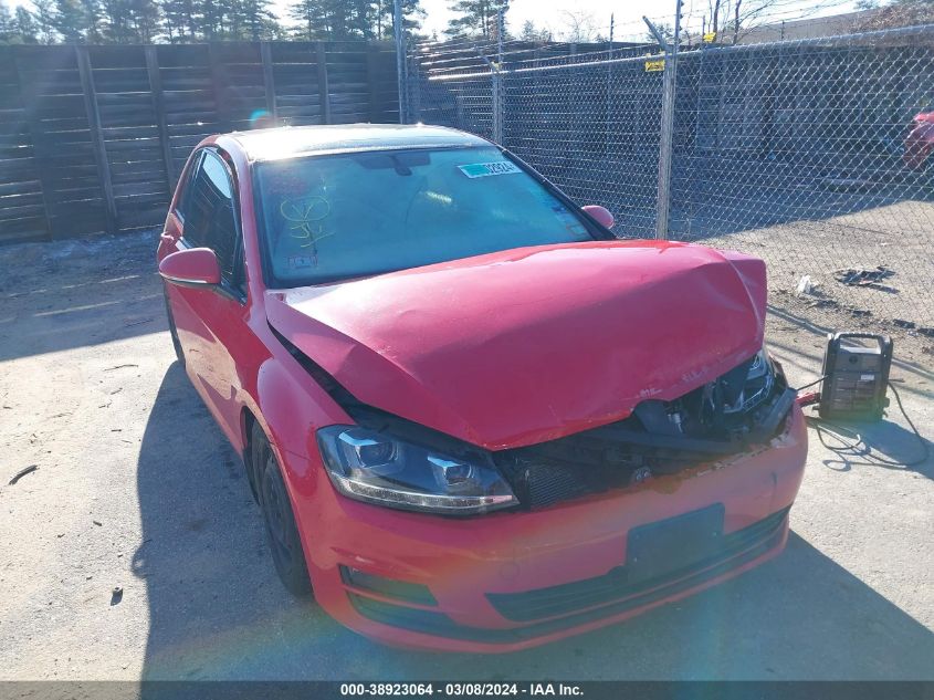 2015 VOLKSWAGEN GOLF TDI SE 4-DOOR