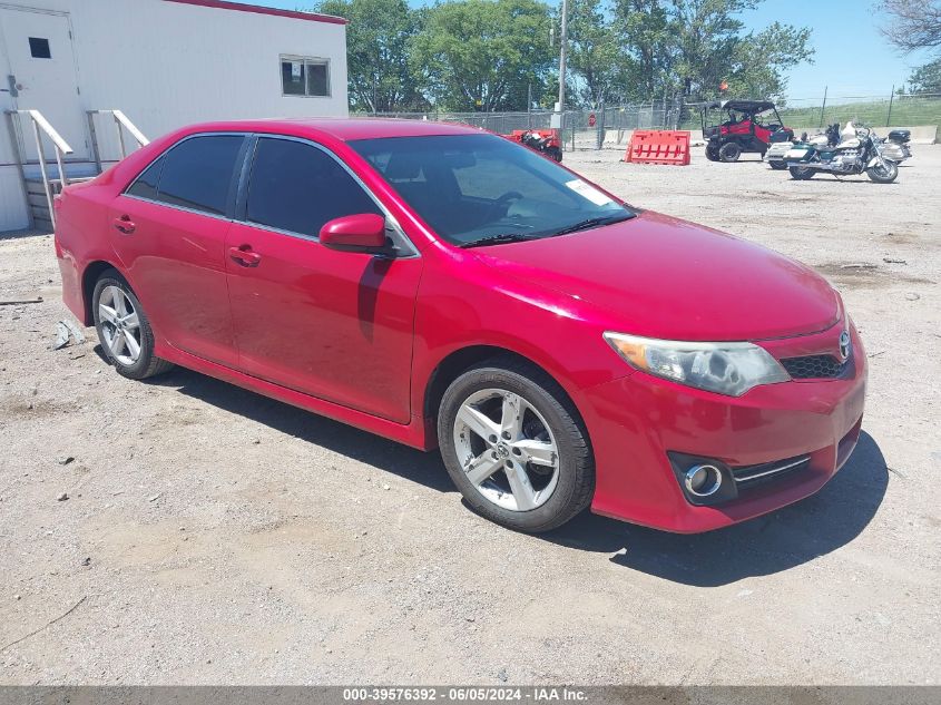 2014 TOYOTA CAMRY SE