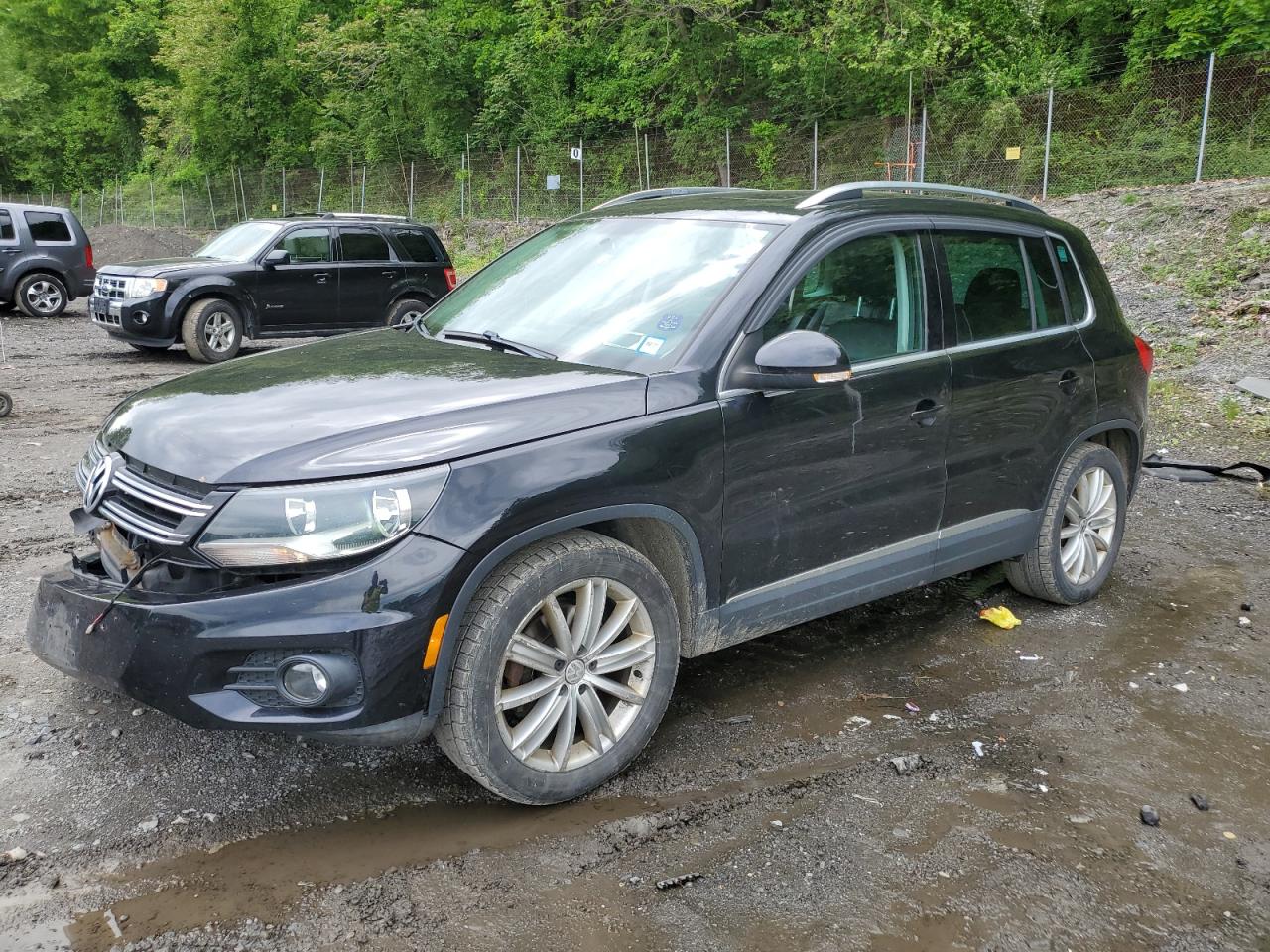 2012 VOLKSWAGEN TIGUAN S