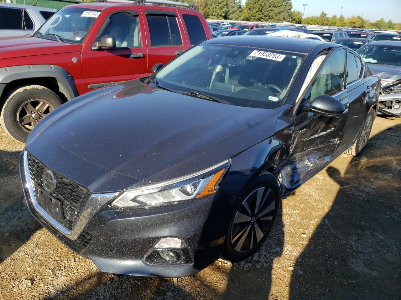 2019 NISSAN ALTIMA SV