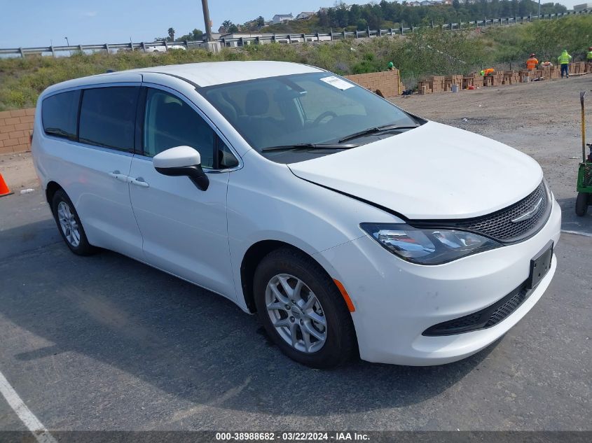 2022 CHRYSLER VOYAGER LX