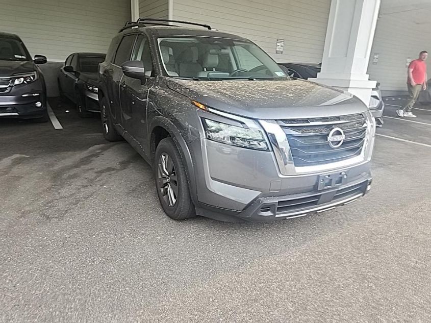 2023 NISSAN PATHFINDER SV