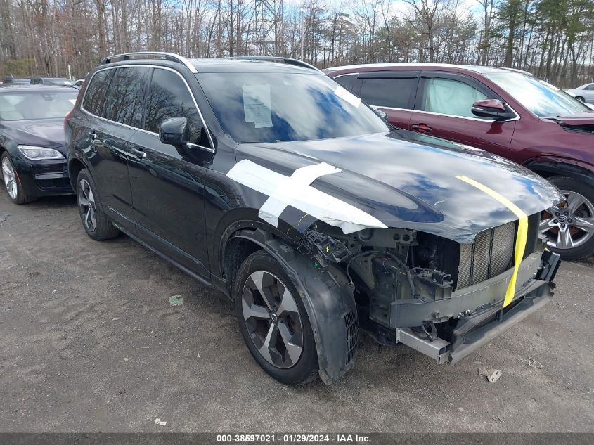 2016 VOLVO XC90 T6 MOMENTUM