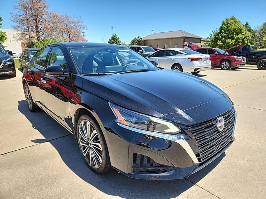 2023 NISSAN ALTIMA SL