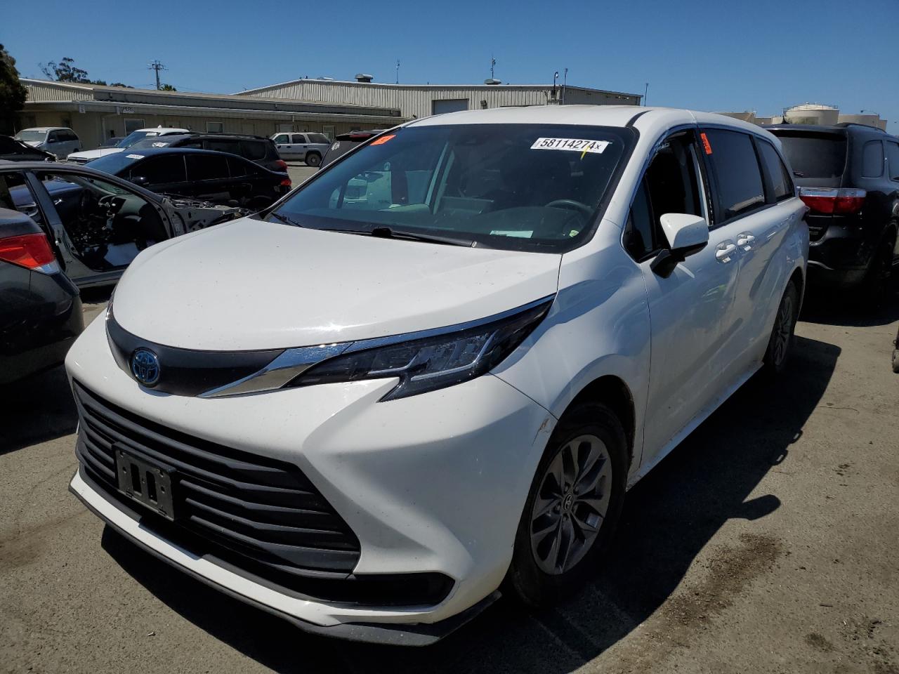 2021 TOYOTA SIENNA LE