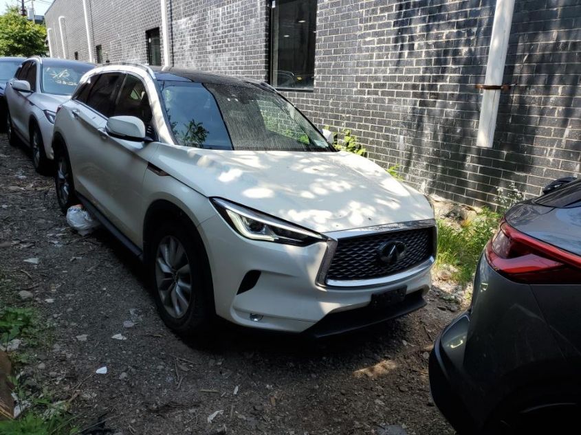 2021 INFINITI QX50 LUXE